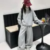 Conjunto deportivo de primavera y otoño para niñas, sudadera elegante y moderna para niños mayores, tejido suelto y versátil
