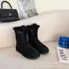 Botas de Neve de Cano Alto Estilo Deusa para Mulheres, Feitas de Couro e Pelo, Sapatos Quentes de Lã de Cano Médio com Cadarço de Uso Duplo com Fleece Adicionado e Lã Antiderrapante