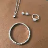 Collar de Zirconia Clásico de Seis Garras Colgante Simple Transfronterizo Europeo y Americano Anillo Pendientes Pulsera Femeninos Versátiles Set de 4 Piezas