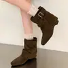 Botines de cuña retro de estilo coreano con punta y hebilla para mujer, nuevo modelo de otoño 2026, elegantes y estilizados, con caña plisada