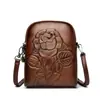 2026 Nova Bolsa Transversal de Couro Macio com Estampa de Rosa Vintage para Mulheres, Bolsa Quadrada Pequena Versátil para o Dia a Dia, Bolsa de Mãe, Bolsa de Ombro