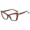 Otoño e Invierno nuevos gafas de montura en T para m-nail ojo de gato con protección contra luz azul gafas lisas marco de gafas decorativo de color contrastante europeo y americano gafas ópticas personalizadas