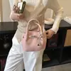 Bolso de Mano de Alta Gama para Mujer 2026 Nuevo de Moda Lujo Ligero Bolso Cruzado para el Trabajo Versátil Bolso Cesta de Hombro para Mujer