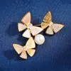 2025 Nuevo Broche de Mariposa con Concha Nicho Creativo Elegante Corsage con Circonita Microincrustada Broche de Perla de Agua Dulce Accesorios