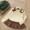 Conjunto de Suéteres Infantiles Aekyung para Niñas 2026 Abrigo Hecho a Mano con Cuello Floral Conjunto de Dos Piezas Tejido para Niña Pequeña