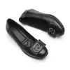 Nuevos zapatos de cuero para mujer de comercio exterior transfronterizo con tacón bajo, tacón de cuña, suela suave y parte superior suave, adecuados para madres, uso profesional diario y antideslizantes