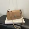 Bolsa de axila nicho estilo francês para mulheres, nova moda outono 2026, bolsa quadrada pequena versátil, bolsa transversal casual para o dia a dia