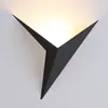Lámpara de grulla de papel LED lámpara de pared triangular lámpara de pared simple moderna sala de estar pared de fondo lámpara de pared pasillo pasillo lámpara de pared