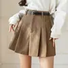 Shorts de Veludo Plus Size Feminino Outono Inverno Cintura Alta Calças Outerwear Saia Casual Linha A Soltos Pequenos Shorts Plissados