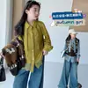 Conjunto de 3 Peças para Meninas Outono 2026 Estilo Acadêmico Retrô Bordado Cartoon Malha Camisa de Renda Jeans