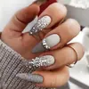 Uñas Portátiles de Navidad Copo de Nieve Amor Brillo Manicura Uñas Postizas Cortas Almendra Mariposa Uñas Largas Europeas y Americanas Venta al por Mayor
