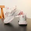 Sapatos femininos 2026 outono novo estilo velcro tênis casuais infantis tênis de princesa leves estilo pai modernos