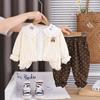 Conjunto de Otoño para Niñas Ropa Nueva para Niños Primavera y Otoño Cárdigan Elegante y a la Moda Conjunto de Tres Piezas Ropa para Bebé al Mayoreo