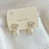 Pendientes de Mariposa con Perla y Circonita Estilo Francés para Mujer, Nuevo Modelo Popular 2026, Pendientes de Botón Completamente de Diamante, Accesorios de Oreja de Nicho