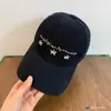 Gorra de Béisbol Bordada con Tres Flores Coreanas y Visera Ancha, Adelgazante, Versátil Casual, Gorra Tipo Pico de Algodón Puro para Estudiantes y Parejas