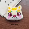 Acessórios Originais do Zodíaco Cavalo Desenho Animado Boneca Pônei de Pelúcia Ano Novo Broche Decorativo Acessórios para Roupas Sapatos e Meias Boneca