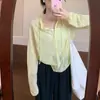 Roupa com Capuz Listrada Elegante para Proteção Solar 2025 Verão Novo Estilo Coreano Fina Versátil Look Emagrecedor Top para Mulheres