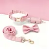 Set de Cuatro Piezas Personalizado de Terciopelo para Gato y Perro, con Correa, Corbata de Moño y Bolsas para Excrementos, Superventas Transfronterizo