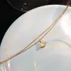 Pulseira Pequena de Alto Padrão em Formato de Saia para Mulheres, Ouro Rosa 18K, Madrepérola Branca Natural, Colar em Forma de Leque de Ágata Vermelha, Pulseira Pequena de Leque