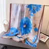 Primavera y verano delgado estampado simulación brocado sedoso protección solar luz rima flor azul bufanda de seda bufanda larga chal turbante versátil bufanda