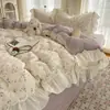 Conjunto de cuatro piezas estilo princesa coreana con volantes de encaje, conjunto de tres piezas de gasa de doble capa de algodón fresco estilo ins con dibujos animados para dormitorio