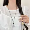 Collar Largo Estilo Coreano Ins Corazón Plateado con Cascabel y Cordón Negro para Mujer, Cadena para Clavícula Simple Versátil de Lujo Ligero Nicho