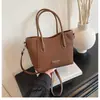 Bolso Grande de un Hombro para Debajo del Brazo para Mujer 2026 Nuevo Estilo Pu Bolso de Mano tipo Tote para Viajes Diarios Cremallera Gran Capacidad Bolso de Mano Simple Versátil