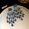 Pendientes de plata con borla cuadrada de gota de agua incrustada con diamantes de imitación, pendientes de botón modernos y exquisitos, joyería para orejas de lujo ligero y de alta gama, diseño artístico, nicho
