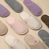 Pantuflas de algodón para uso en interiores, con forro de felpa, gruesas, modelo nuevo para mujeres embarazadas y posparto, antideslizantes, silenciosas, sin olor, al por mayor