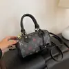 Bolso Tote Boston Almohada de Moda 2025 Nuevo Vintage Lujo Ligero Bolso de Hombro Cruzado Moda Versátil Bolso para Mujer