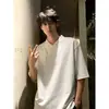 Camiseta de Verano para Hombre Cleanfit con Cremallera Diagonal, Manga Corta, Diseño de Nicho, Estilo Americano, Tejido Pesado, Cuello Alto y Mangas Cortas
