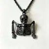 Collar con Colgante de Calavera Oscura de Halloween para Hombre Punk Retro Adornos de Personalidad del Cuerpo Humano Estilo Hip Hop Europeo Americano