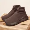 Nuevos calcetines-zapatos transfronterizos para hombre para otoño e invierno, zapatos slip-on ligeros para pareja, zapatos deportivos casuales de aumento de altura para hombre