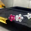 Nuevo Anillo de Doble Flor de Zafiro Cultivado en Laboratorio Lujo Accesible Gama Alta Plata de Ley S925 Flor Abierta Chapada en Oro