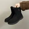 Botas de neve femininas com forro de fleece, espessadas, novo estilo de inverno 2026, botas Martin quentes e resistentes ao frio, botas curtas de algodão grandes femininas para o Nordeste da China