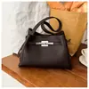 Bolsa Pequena Transfronteiriça 2025 Nova Tendência Mais Vendida para Mulheres, Bolsa Cruzada de Ombro Único Vintage para Outono e Inverno, Bolsa Saco