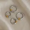 Pendientes de aro simples y versátiles con bloqueo de color transfronterizo, clips para orejas de acero inoxidable con baño de vacío de oro de 18 quilates, pendientes de alta gama al por mayor