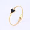 Pulsera de acero inoxidable estilo coreano con amor incrustado de diamante blanco para mujer, pulsera de acero de titanio con corazón de melocotón y nácar negro, pulsera elegante de moda