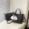 Bolsa Transversal Texturizada Simples de Grande Capacidade com um Toque Estiloso, Bolsa de Mão Quadrada Pequena, Nova Bolsa de Alto Valor Verão 2026