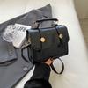 Bolsa de Mão Estilo Trabalho Outono e Inverno 2024 Nova Cor Sólida Versão Coreana Bolsa de Ombro Único Transversal Bolsa Quadrada Pequena Elegante Versátil