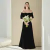 Vestido de Novia Estilo Bosque con Diseño de Hombros Caídos, Corte Ajustado, Largo hasta el Suelo, Perfecto para Fotografía de Viaje, Bodas en el Jardín y Ceremonias de Registro Sencillas