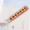 Chaveiro Novo Transfronteiriço Estilo Étnico Flores Bordadas Losango Cordão Multicor Chaveiro Pingente Decorativo para Mochila Escolar