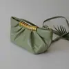 Bolsa Nube Bolsa de Almacenamiento Leia Color Metálico Bloques de Color Bolso de Hombro Cruzado de Lujo de Alta Gama Bolso de Mano Versátil de Moda para Mujer