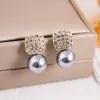 Pendientes de Perla Gris Zirconia de Alta Gama Franceses Pendientes Geométricos de Nicho de Lujo Ligero Pendientes Simples y Versátiles para Mujer