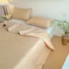[Productos Premium de Xiangling] Colcha de Verano Acolchada de Modal Tencel con Bordado de Estrellas y Sábana Bajera Rellena de Algodón Juego de Tres Piezas