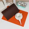 Tapete de Mesa para Computador de PVC, Mouse Pad Impermeável e Resistente a Óleo, Padronizado, Textura Suave tipo Cortiça, Base de Mesa de PVC Anti-Manchas