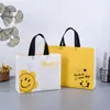 Sacolas de TNT laminado à prova d'água personalizadas para publicidade corporativa, sacolas de mão promocionais ecológicas com impressão de logotipo