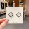 Pendientes Ins Retro Estilo Coreano para Mujer, Pendientes de Botón Exagerados, Pendientes de Estilo Minimalista Europeo y Americano, Nuevos Accesorios Populares de Moda