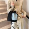 Bolsos de Comercio Exterior Bolsos de Mujer 2025 Nuevo Diseño Nicho Transfronterizo Retro Denim Estampado Antiguo Versátil Un Hombro Cruzado Cubo