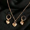 Colar Coração de Amor Europeu Americano Pingente Pequeno de Coração Fashionável de Cobre Gargantilha Simples Joias Femininas Presente Atacado Transfronteiriço